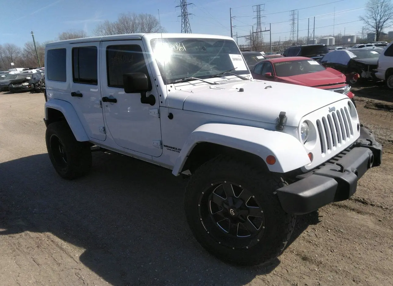 2013 JEEP  - Image 1.