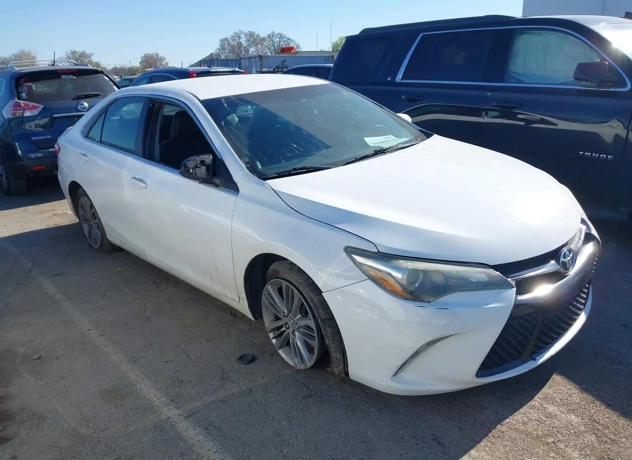 2015 TOYOTA  - Image 1.