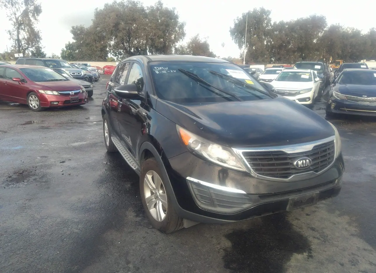 2013 KIA  - Image 1.