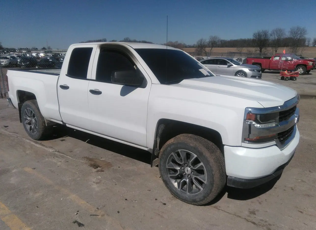 2019 CHEVROLET  - Image 1.