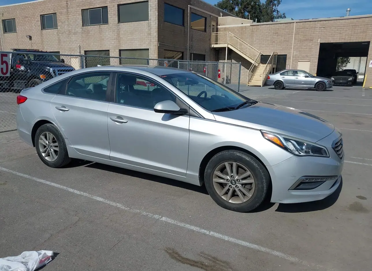 2015 HYUNDAI  - Image 1.