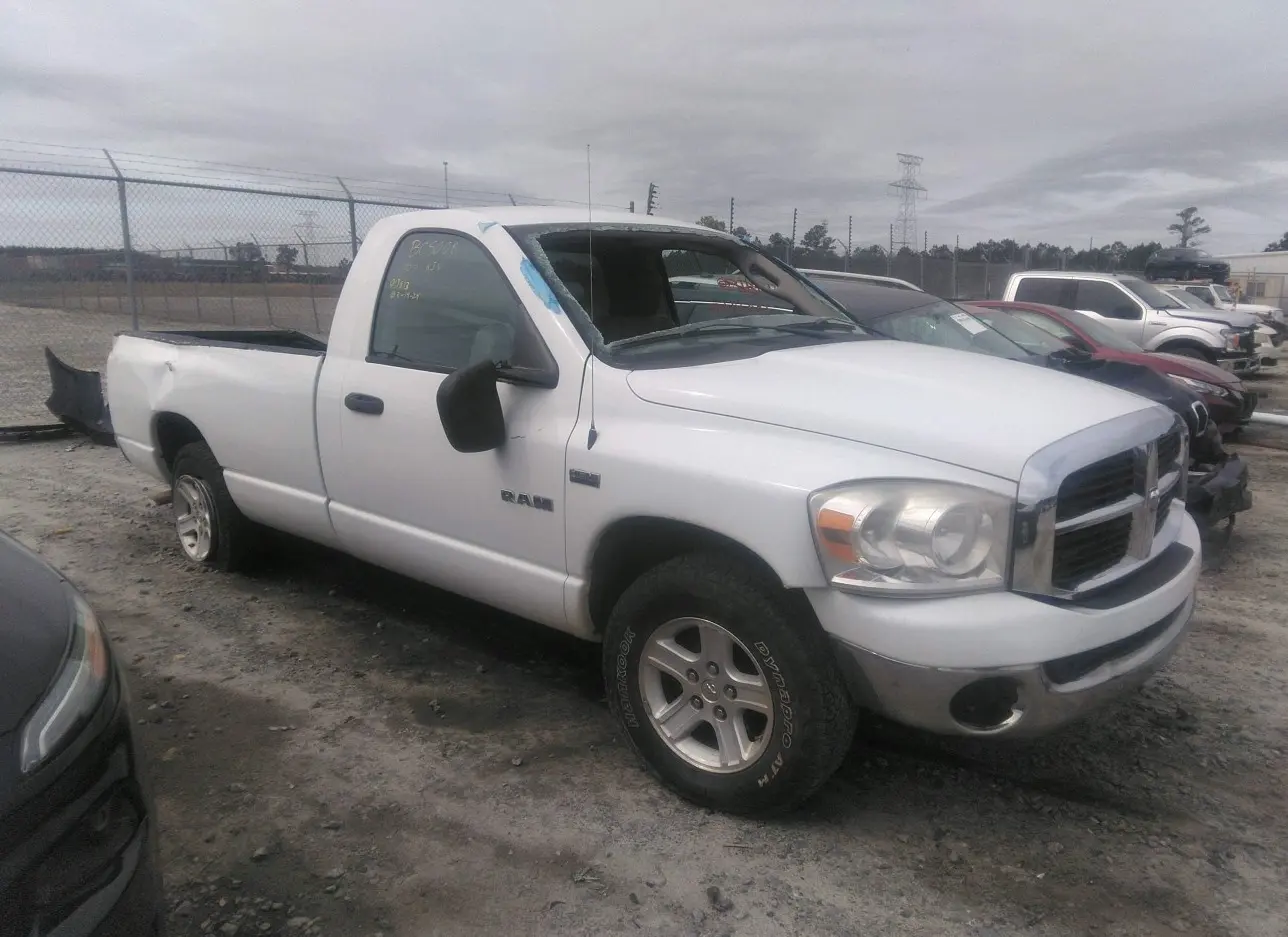 2008 DODGE  - Image 1.