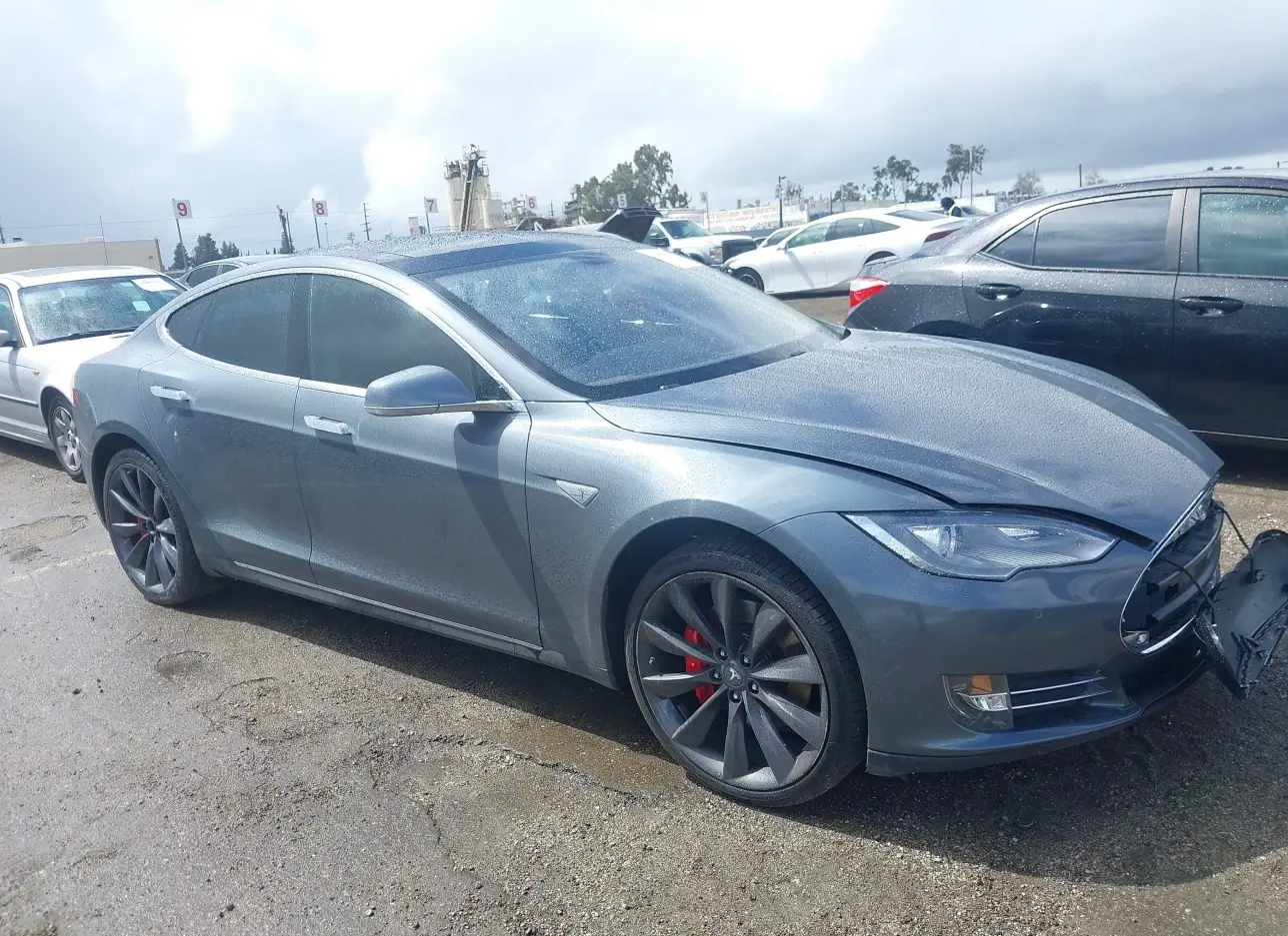 2013 TESLA  - Image 1.