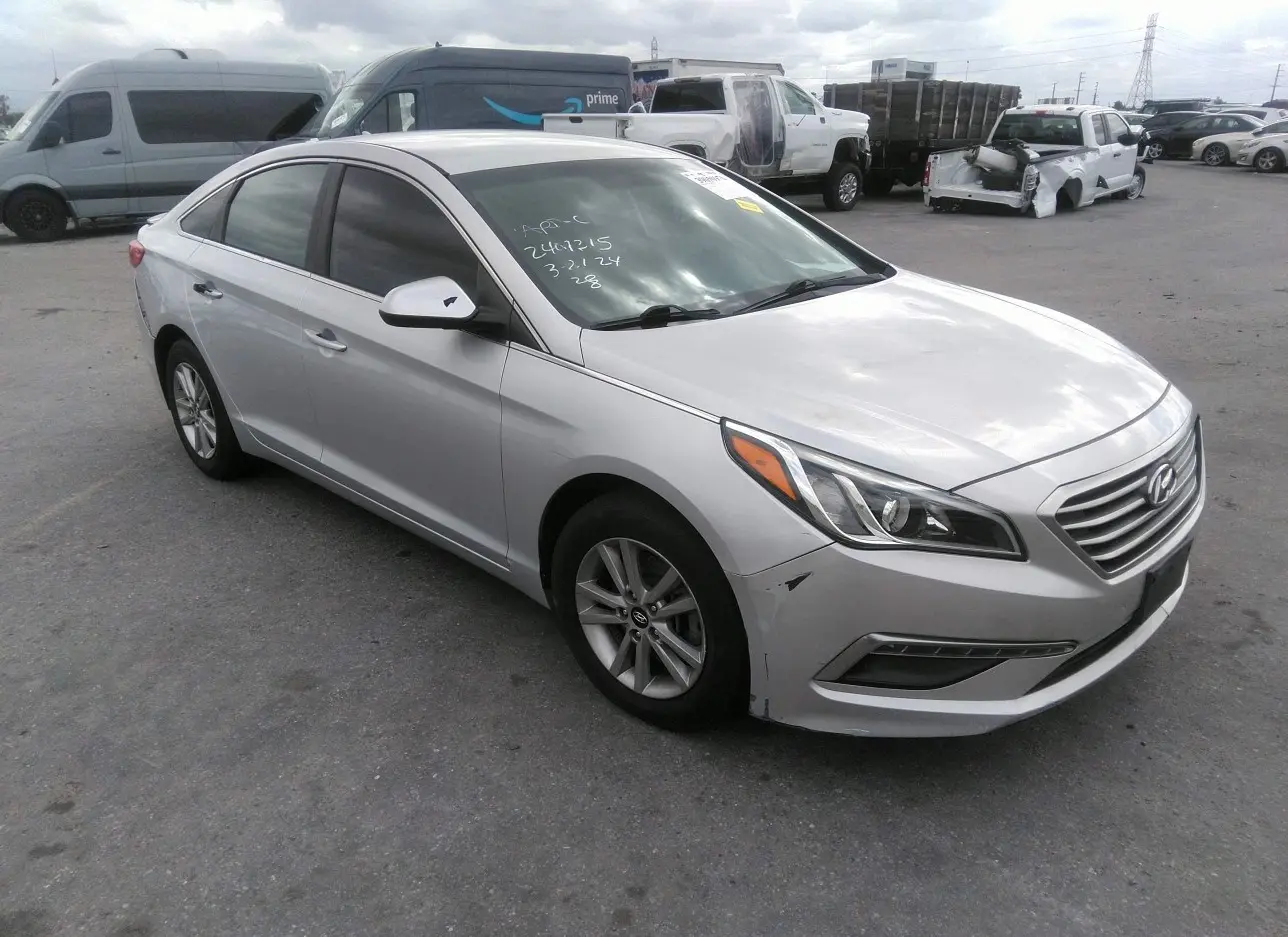 2015 HYUNDAI  - Image 1.