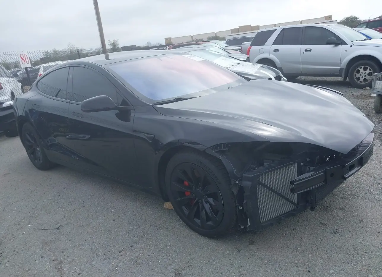 2018 TESLA  - Image 1.