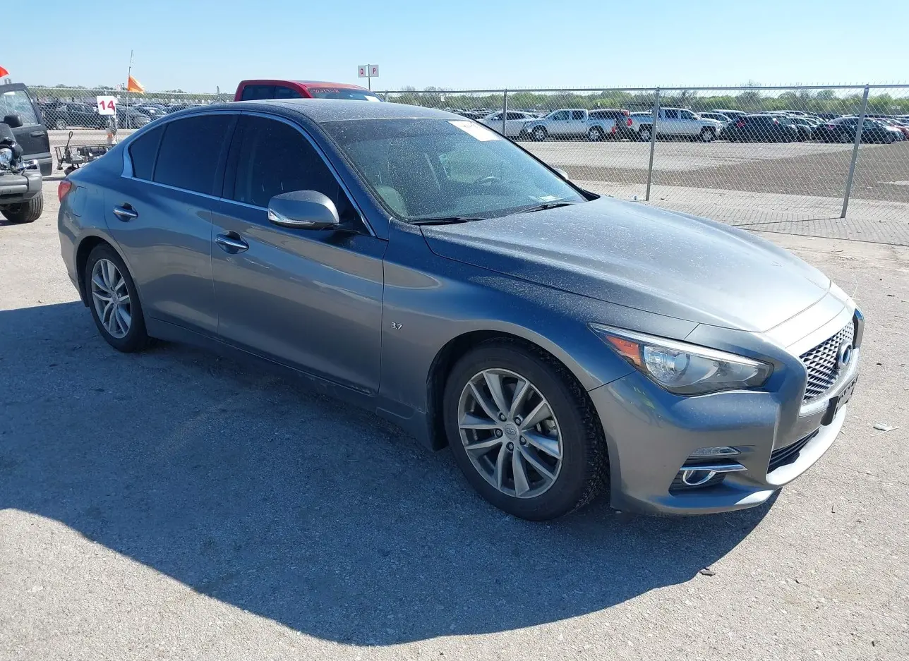 2015 INFINITI  - Image 1.