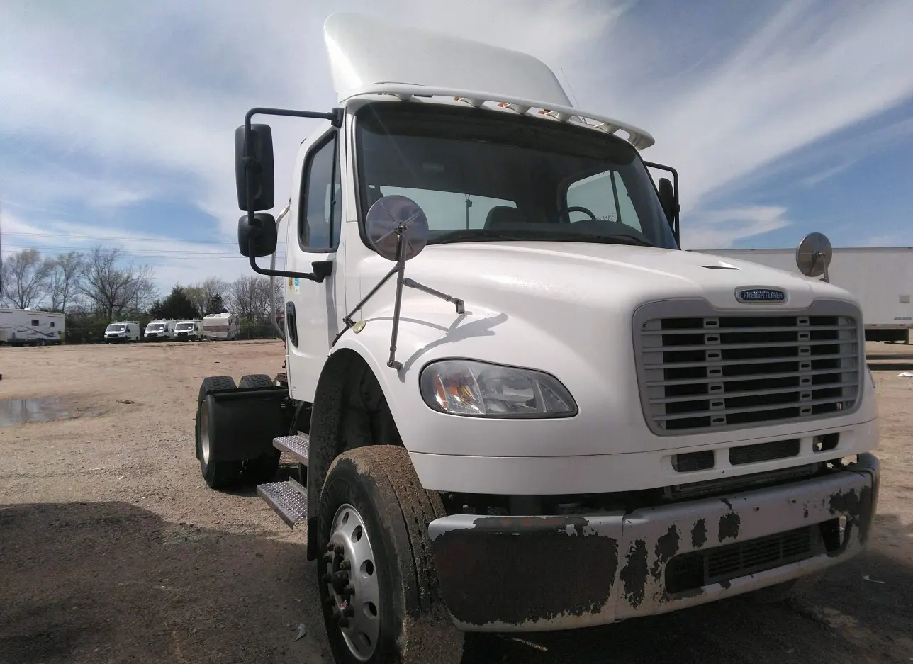 2018 FREIGHTLINER  - Image 1.