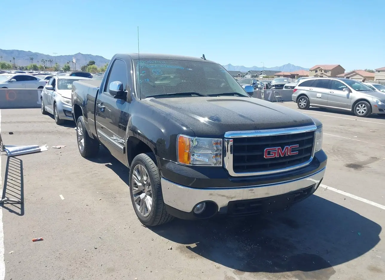 2007 GMC  - Image 1.