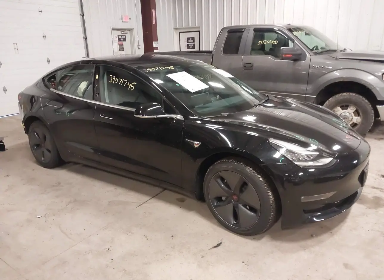 2018 TESLA  - Image 1.