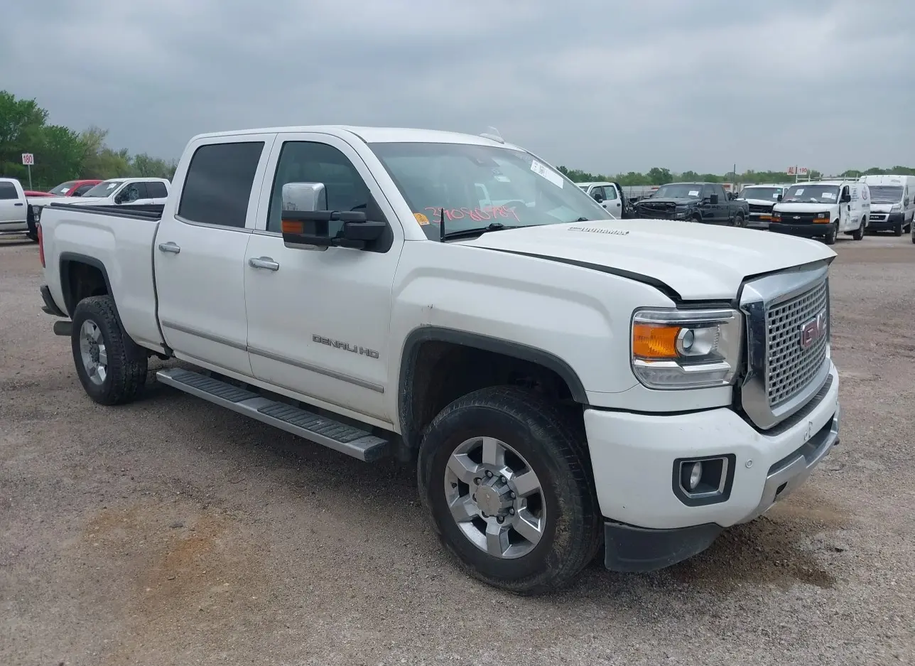 2016 GMC  - Image 1.