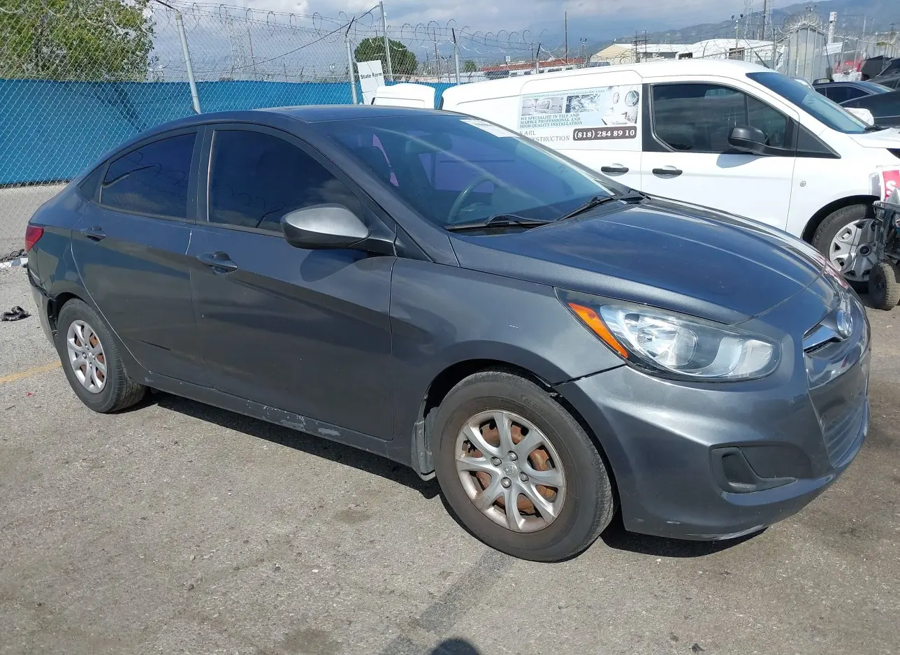 2013 HYUNDAI  - Image 1.