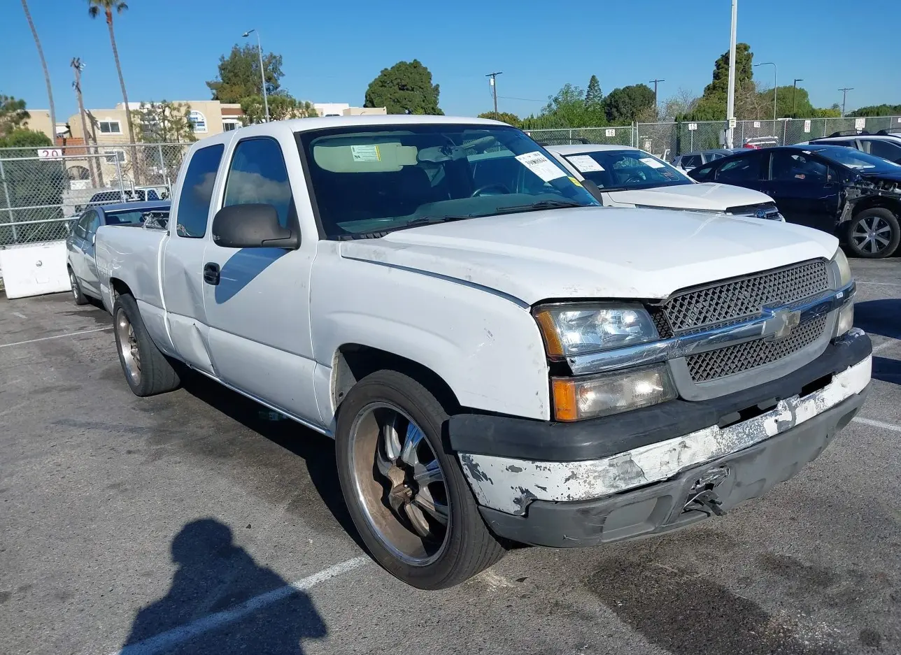 2005 CHEVROLET  - Image 1.