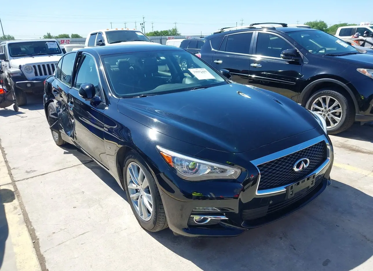 2015 INFINITI  - Image 1.