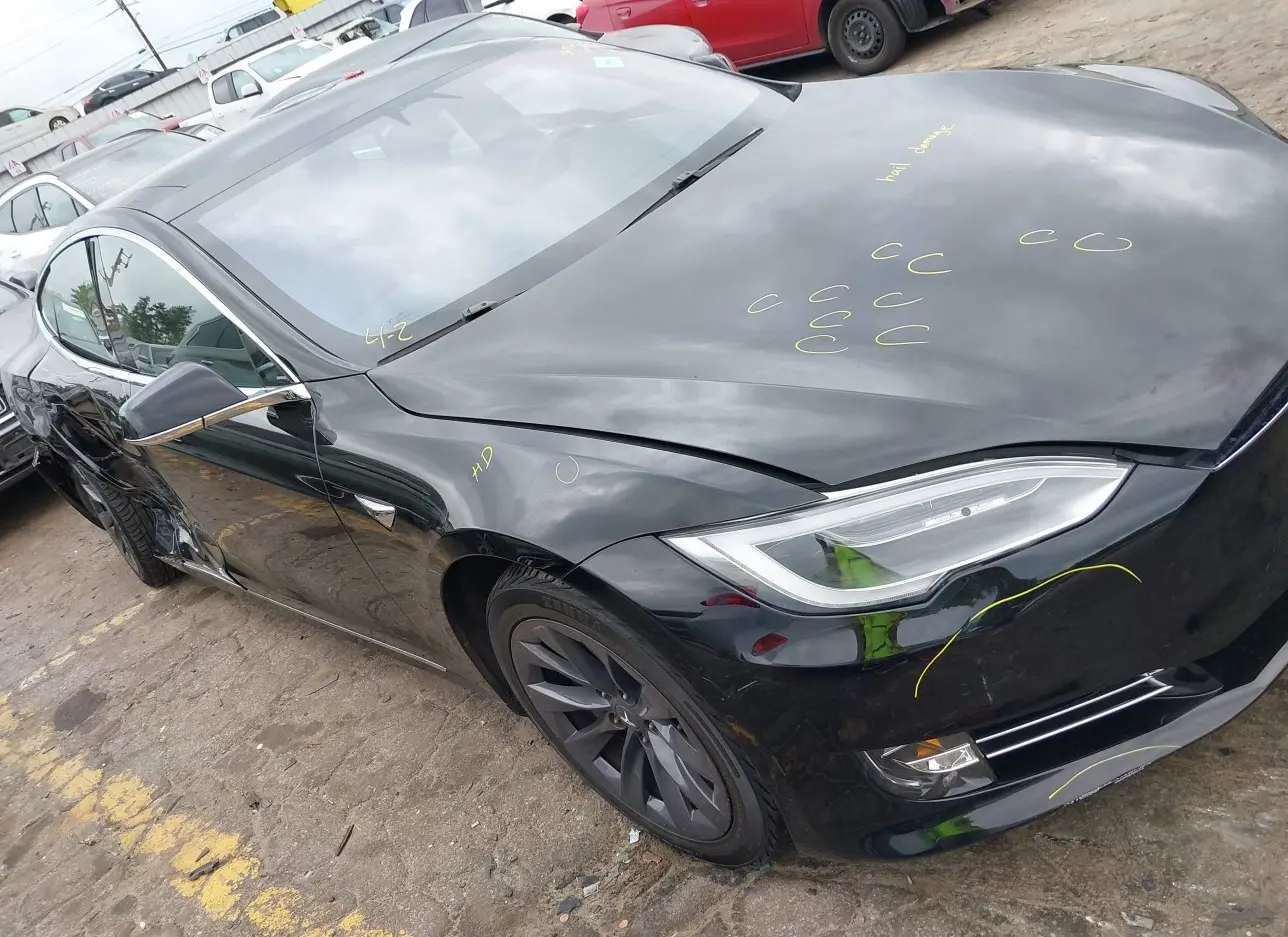 2018 TESLA  - Image 1.