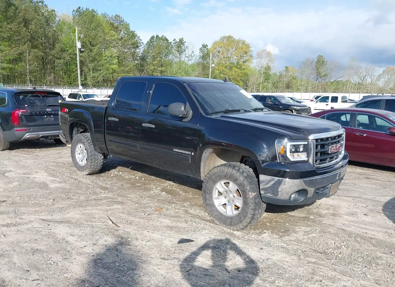 2007 GMC  - Image 1.