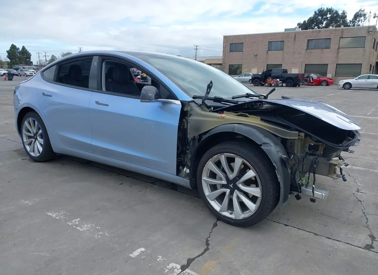 2019 TESLA  - Image 1.