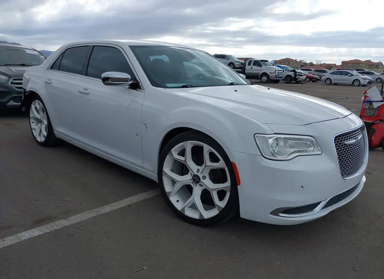 2018 CHRYSLER  - Image 1.