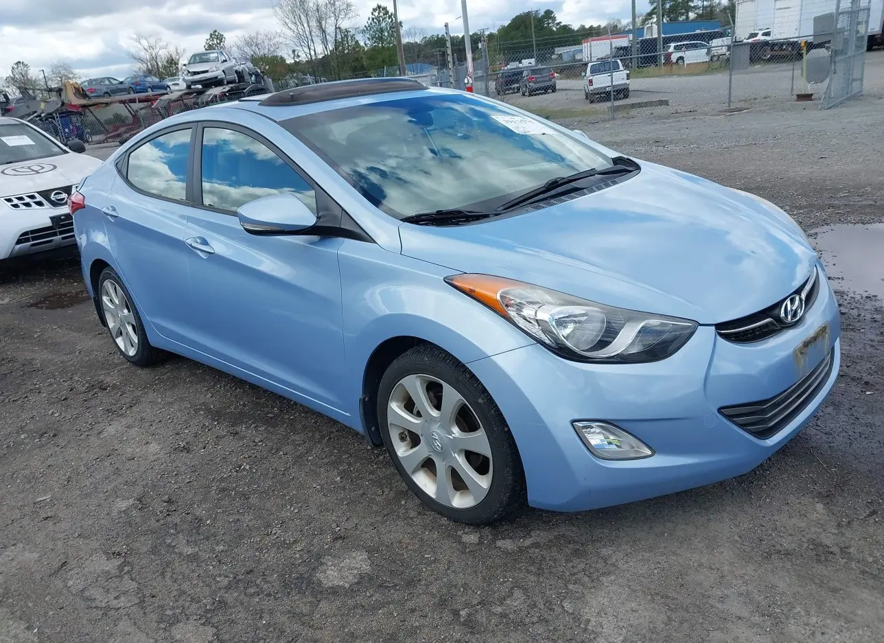 2012 HYUNDAI  - Image 1.