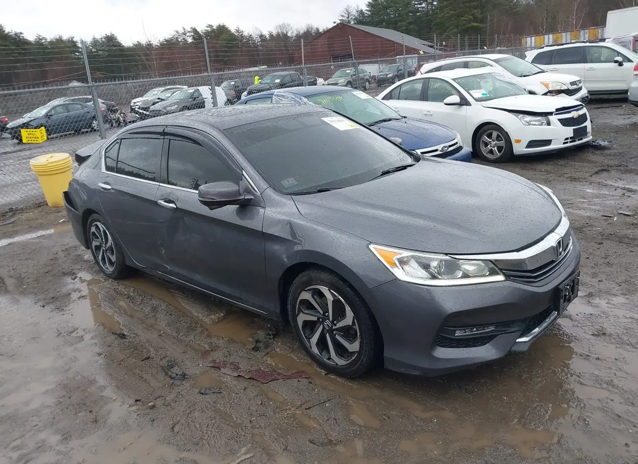 2017 HONDA  - Image 1.