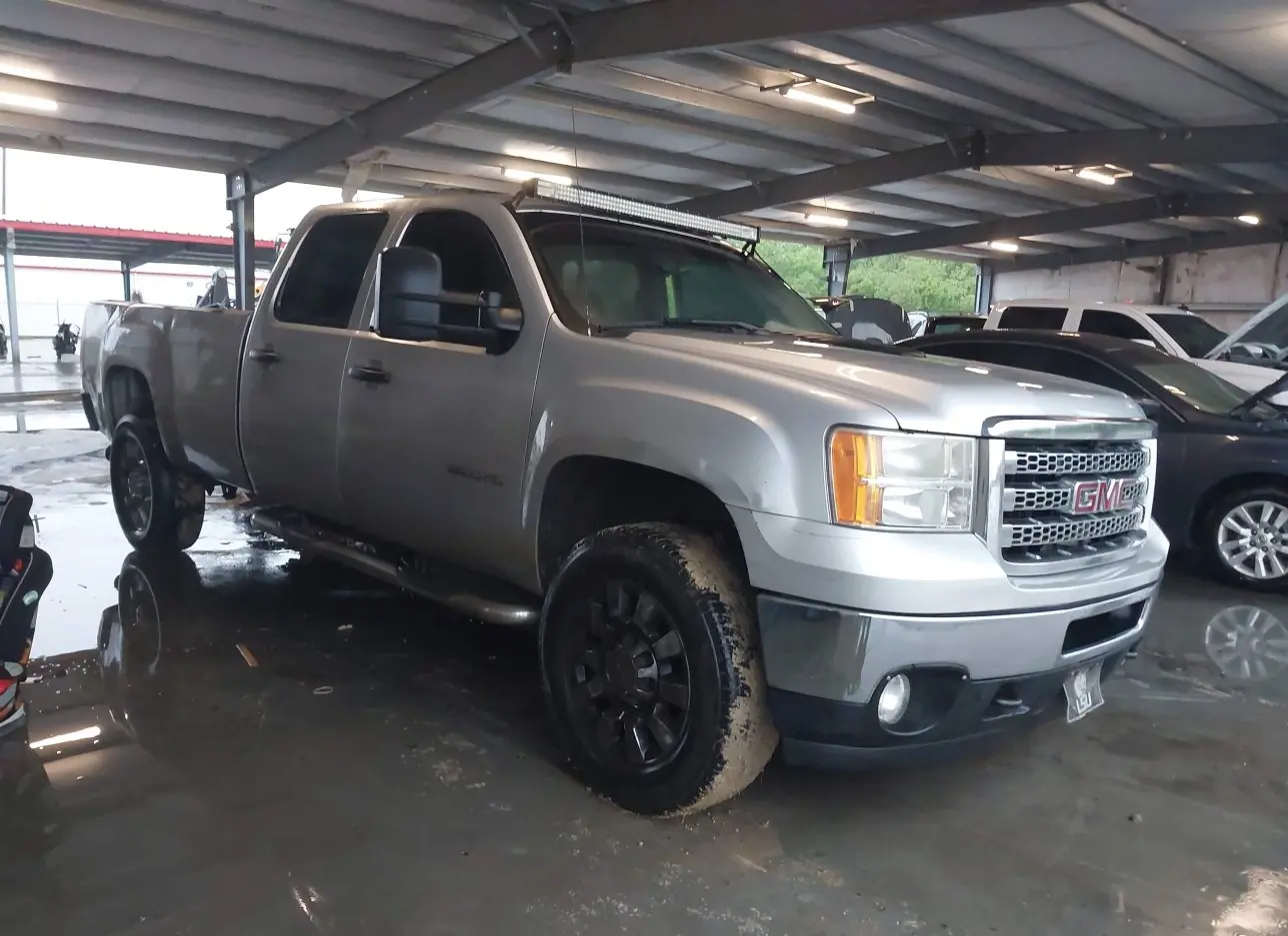 2012 GMC  - Image 1.