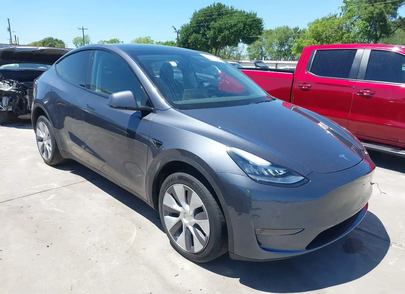 2022 TESLA  - Image 1.