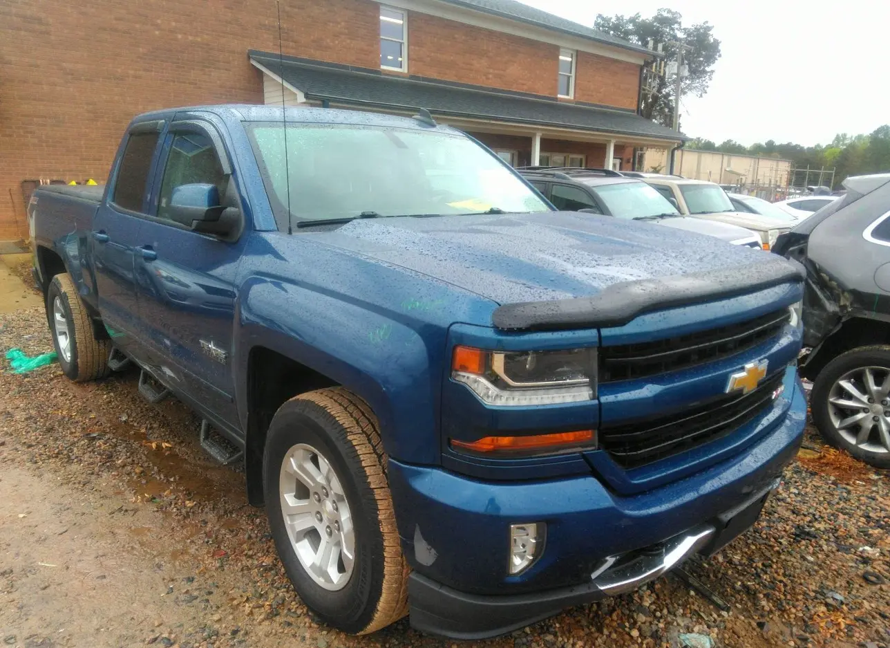 2016 CHEVROLET  - Image 1.