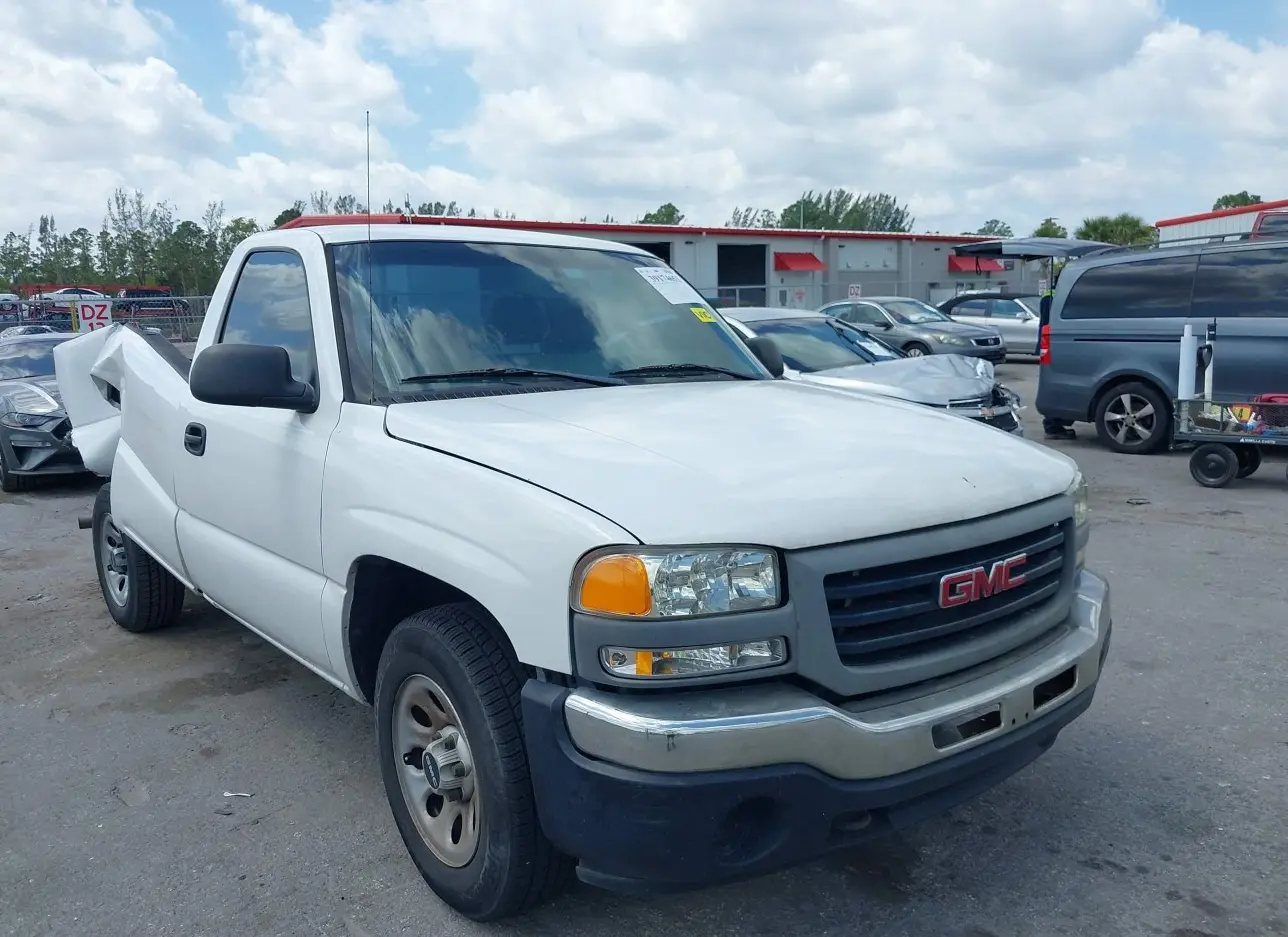 2006 GMC  - Image 1.