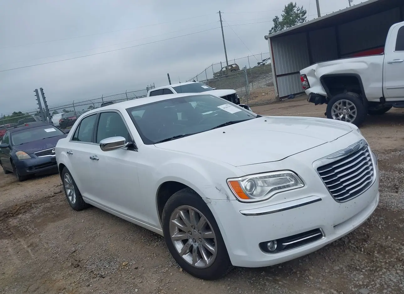 2012 CHRYSLER  - Image 1.