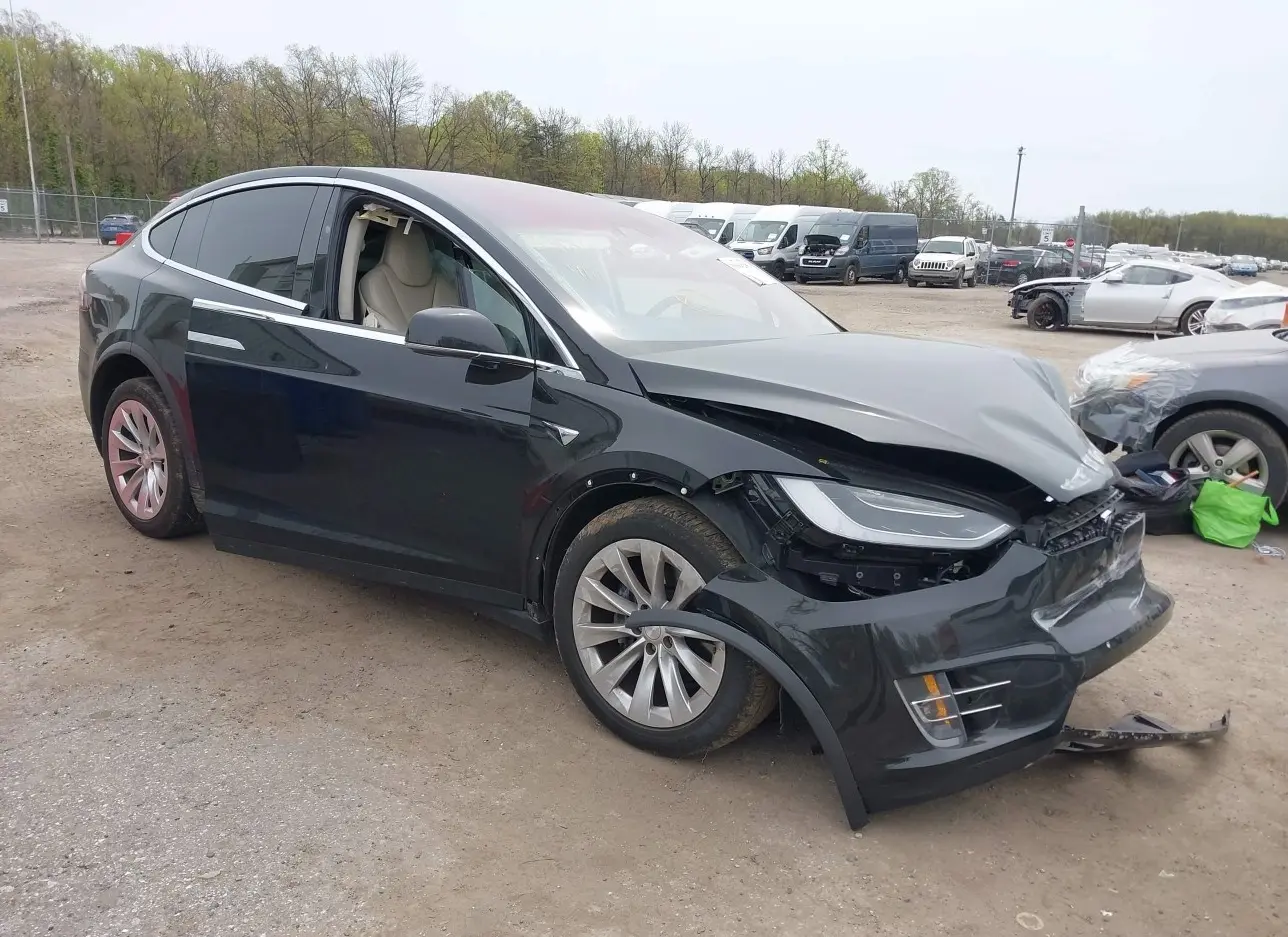 2018 TESLA  - Image 1.