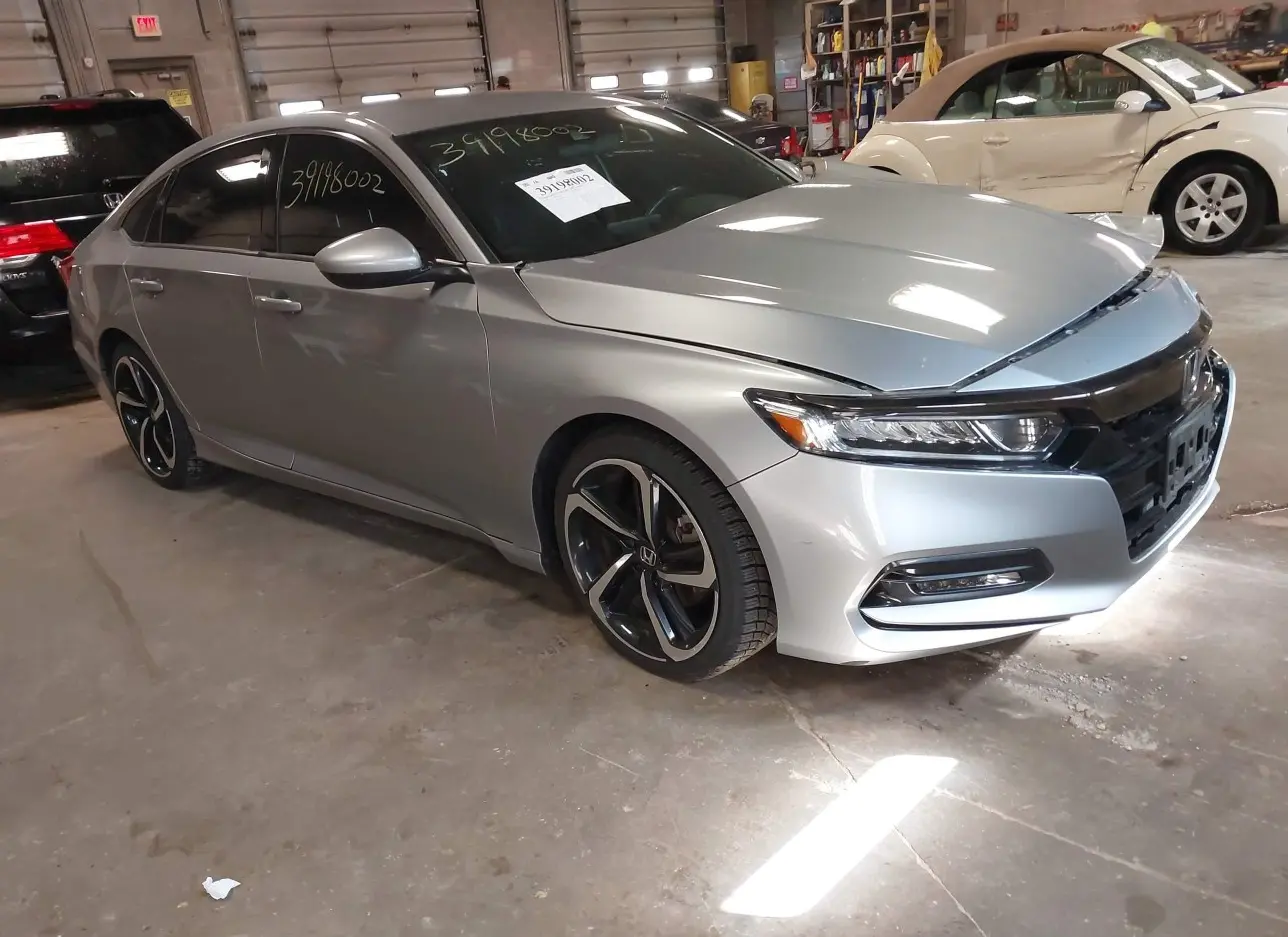 2018 HONDA  - Image 1.