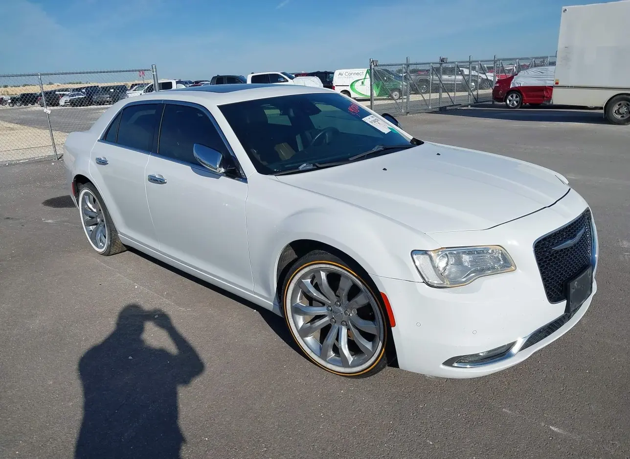 2018 CHRYSLER  - Image 1.