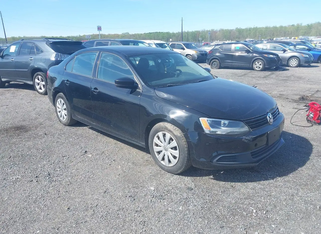 2014 VOLKSWAGEN  - Image 1.