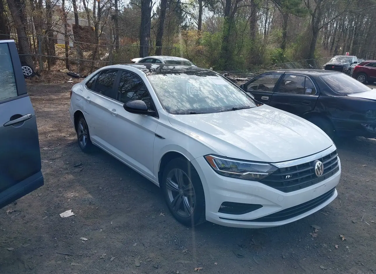 2019 VOLKSWAGEN  - Image 1.