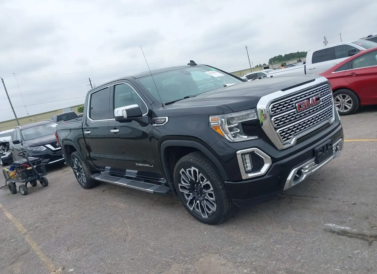 2022 GMC  - Image 1.