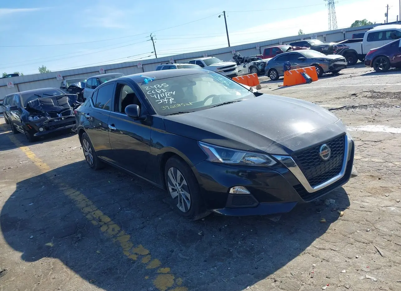 2019 NISSAN  - Image 1.