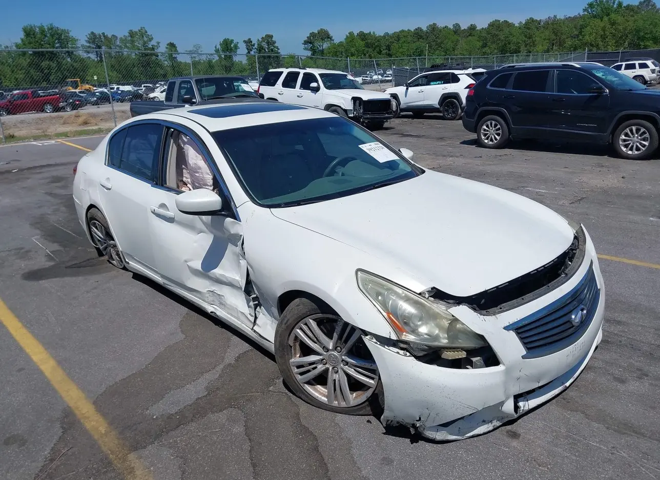 2012 INFINITI  - Image 1.