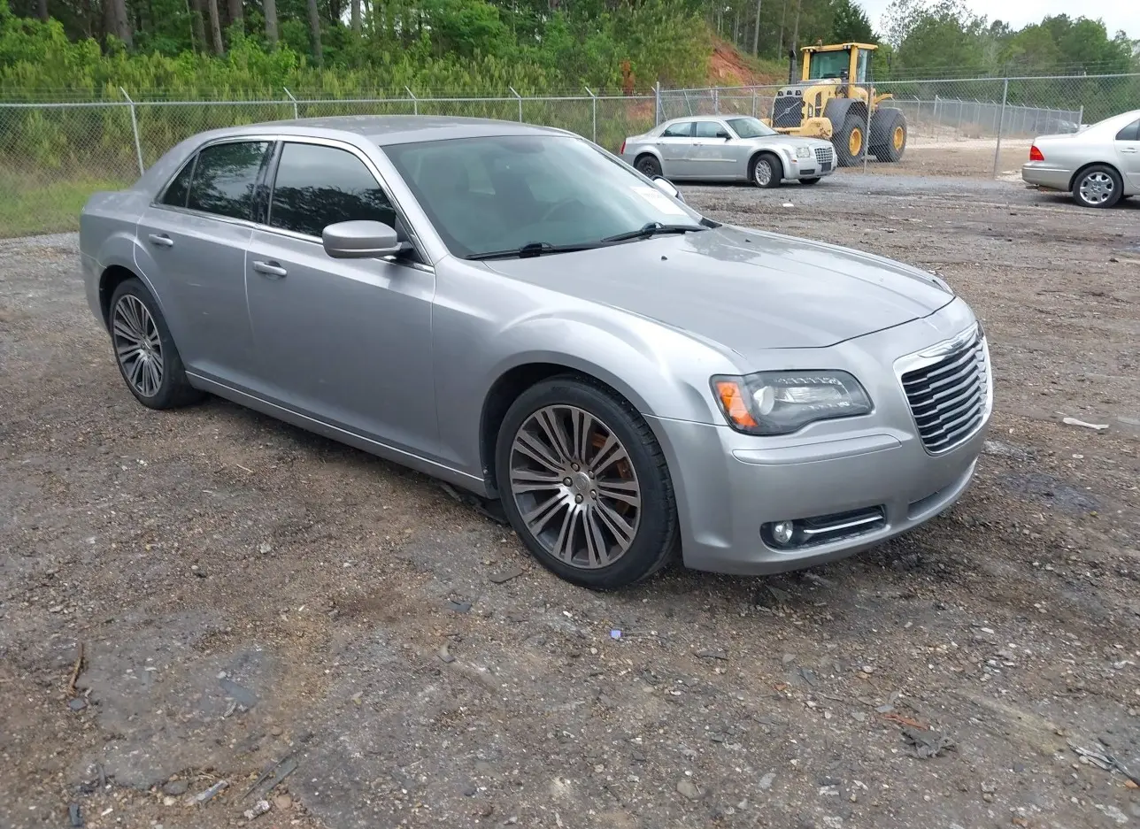 2013 CHRYSLER  - Image 1.