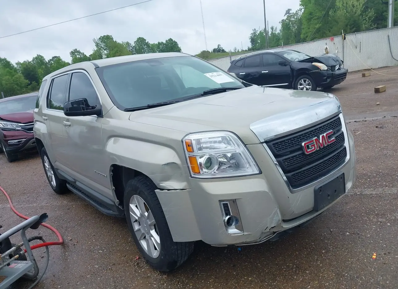 2011 GMC  - Image 1.