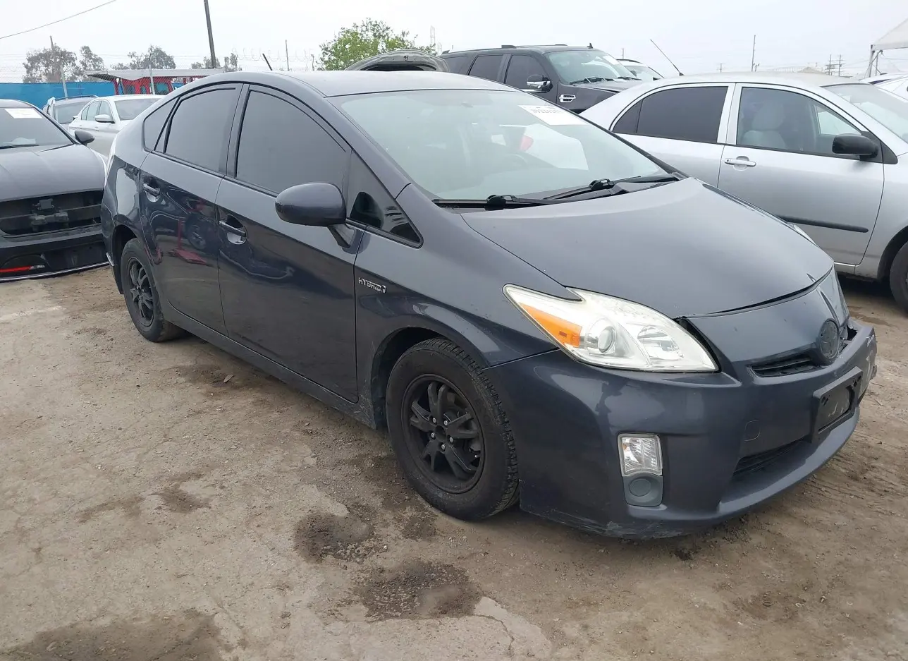 2011 TOYOTA  - Image 1.