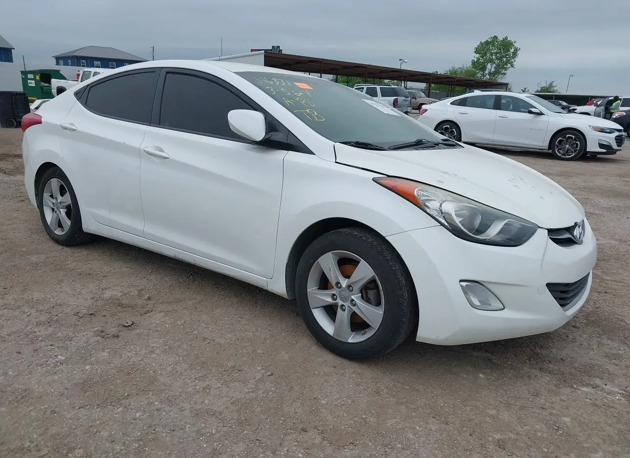 2013 HYUNDAI  - Image 1.