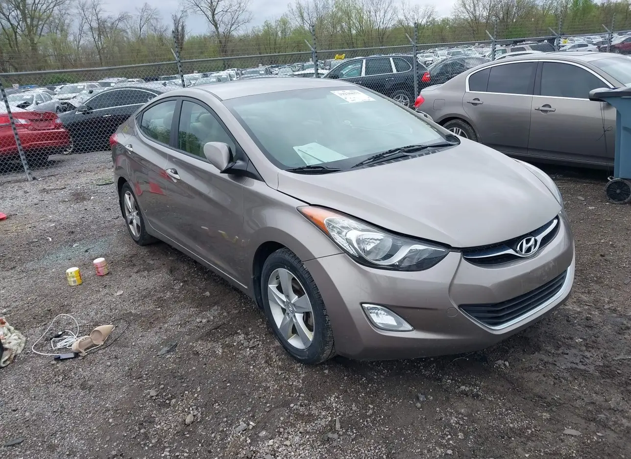 2013 HYUNDAI  - Image 1.