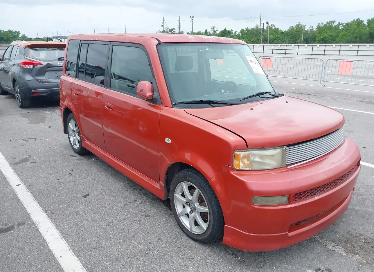 2004 TOYOTA  - Image 1.