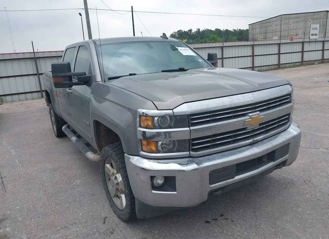 2017 CHEVROLET  - Image 1.