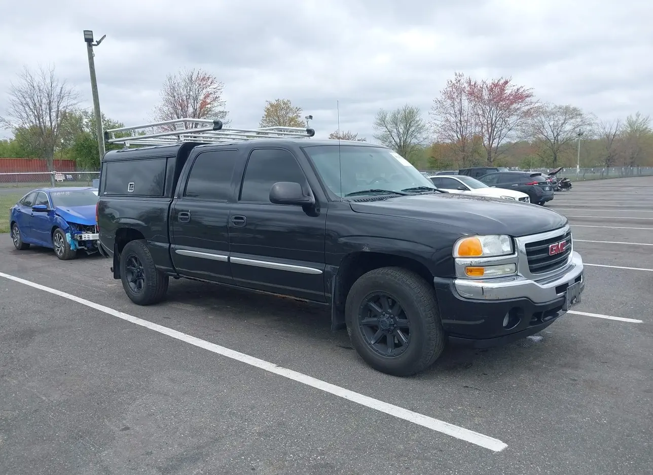 2006 GMC  - Image 1.