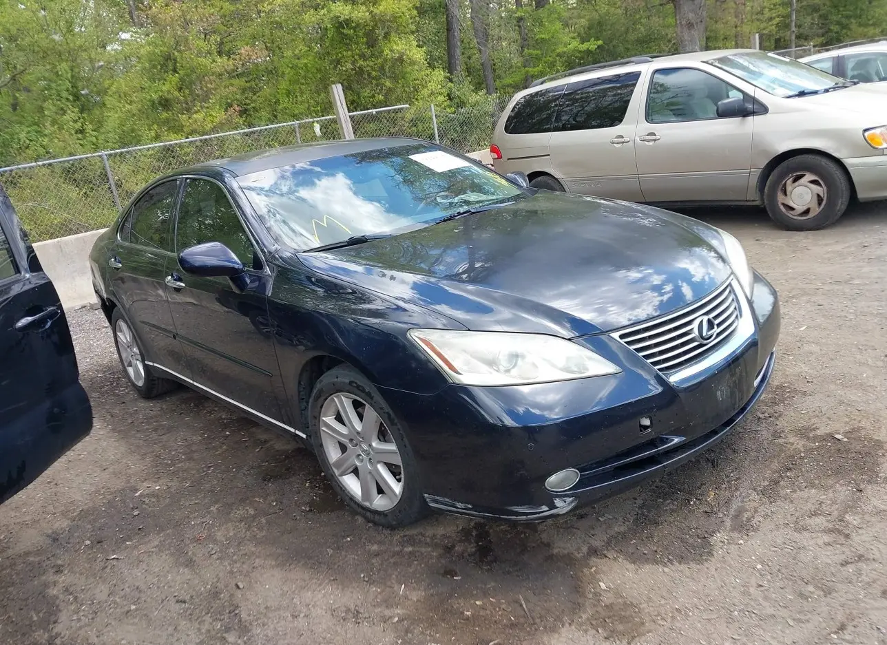 2009 LEXUS  - Image 1.