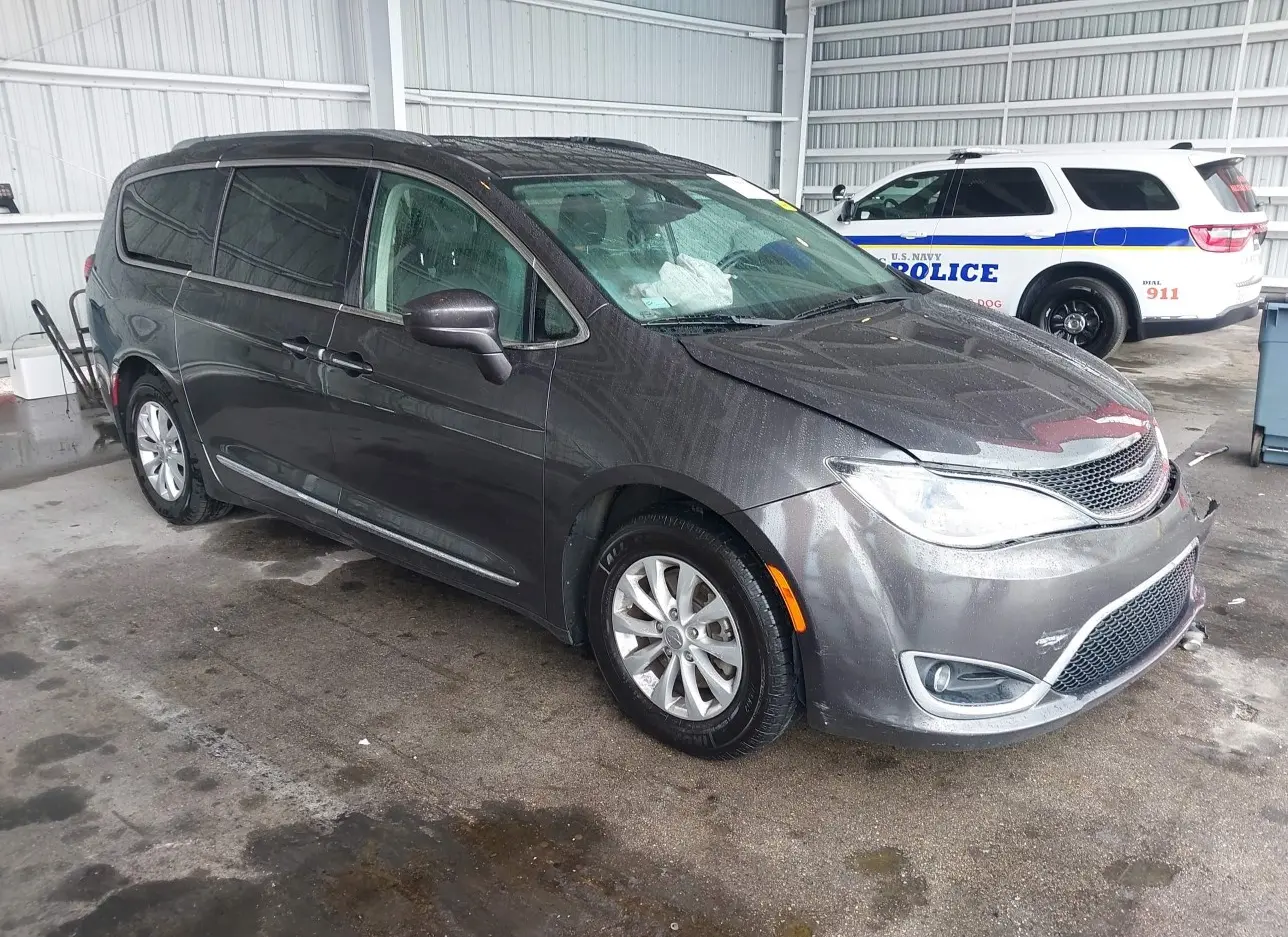 2018 CHRYSLER  - Image 1.