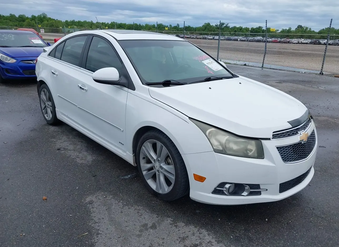 2012 CHEVROLET  - Image 1.