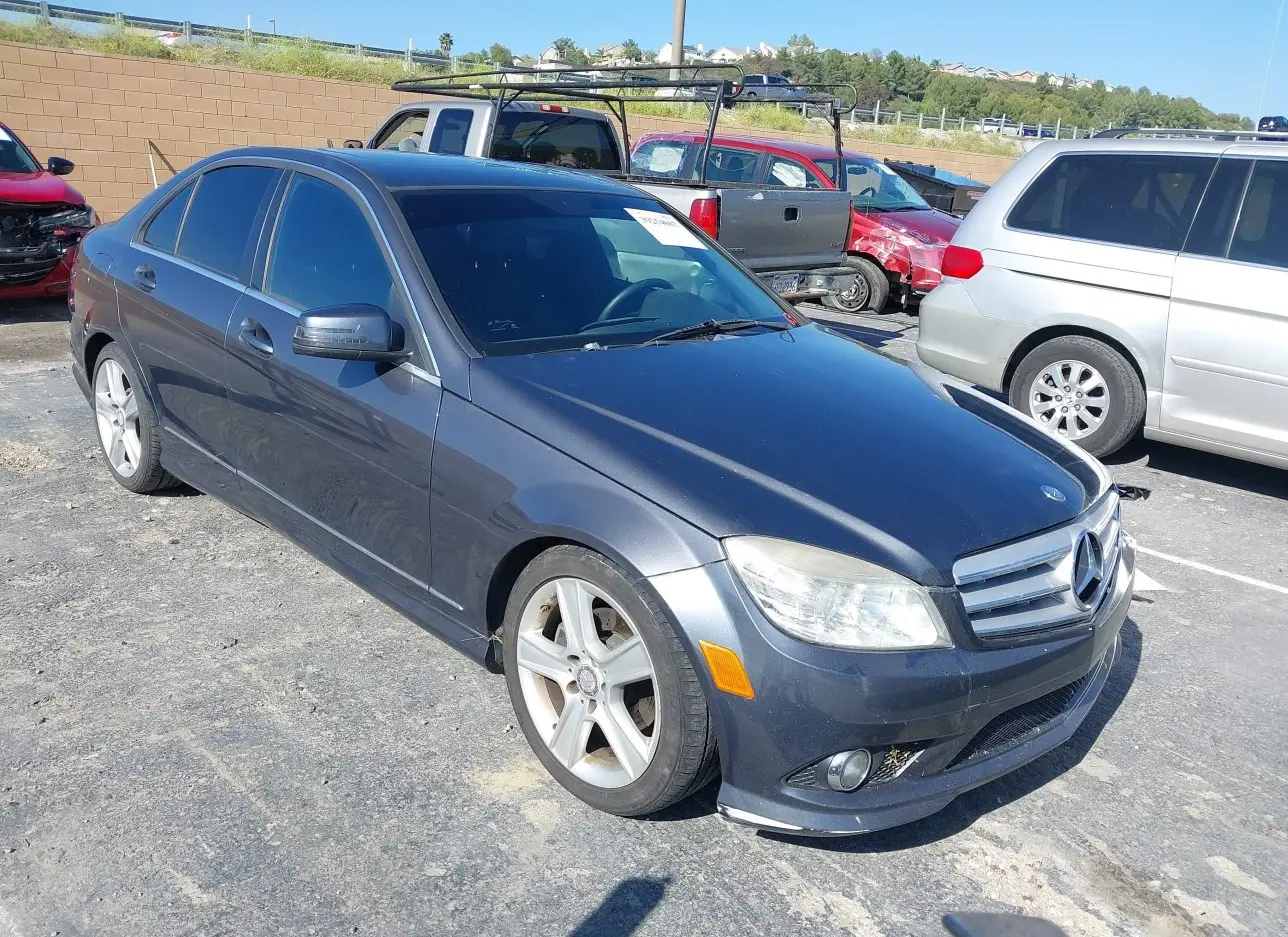 2010 MERCEDES-BENZ  - Image 1.