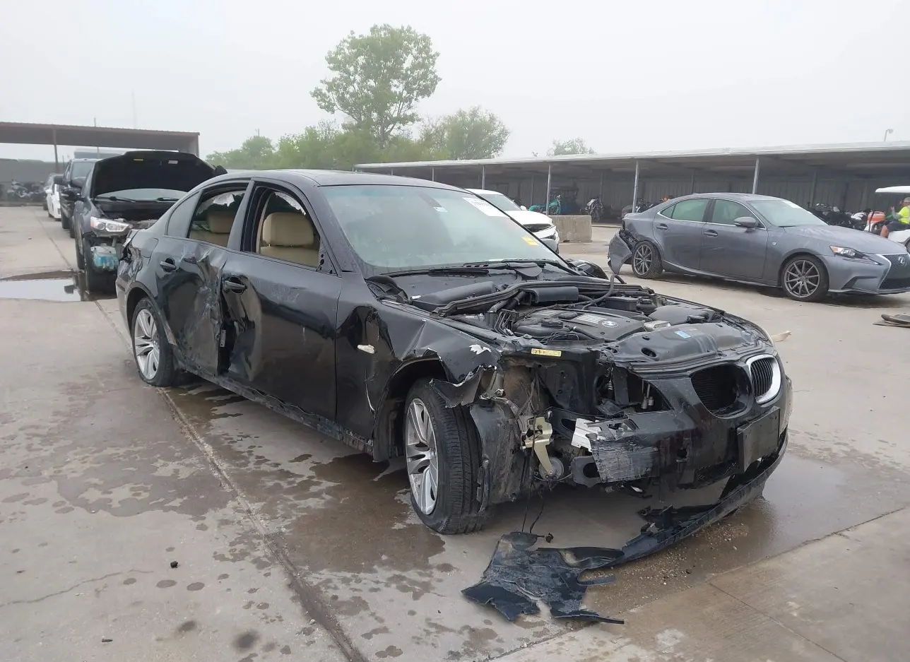 2009 BMW  - Image 1.