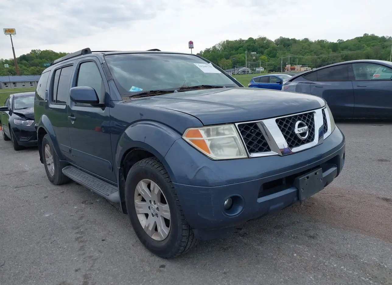 2005 NISSAN  - Image 1.